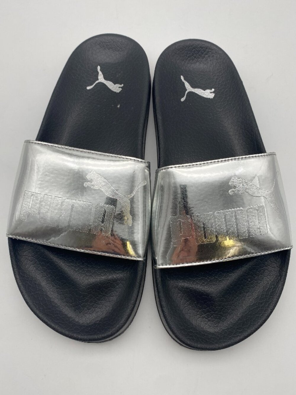 PUMA LEADCAT MIRROR JR SLIDES SILVER/BLACK US YOUTH SIZE 5